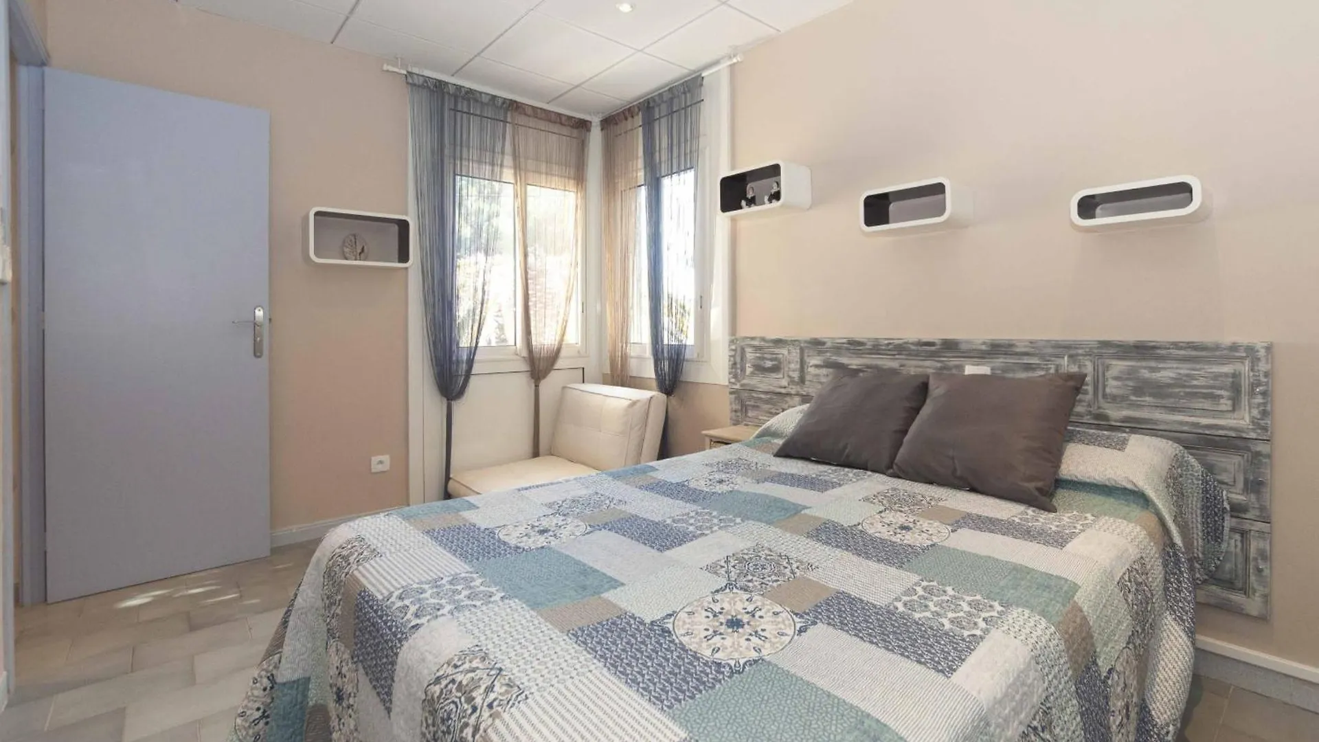 1233 Vila Neus Con Piscina - Apivend Immo Roses Apartment
