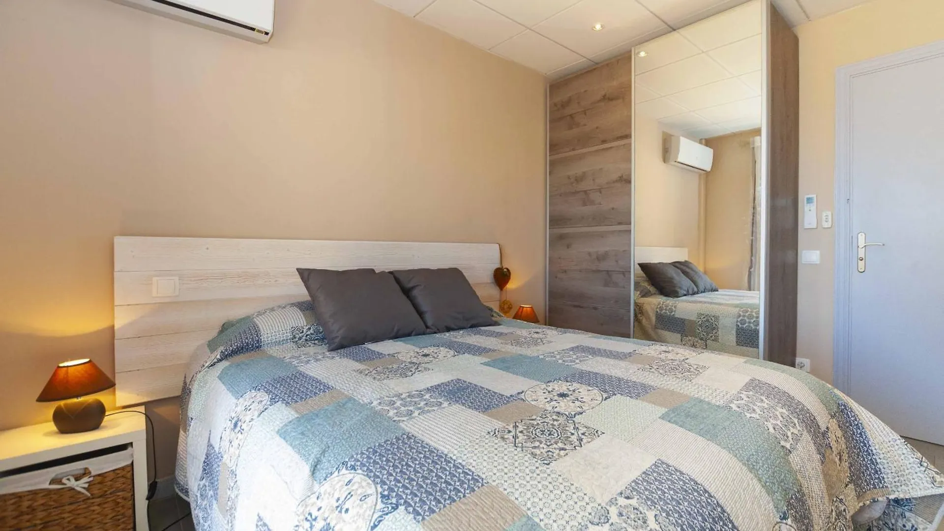 1233 Vila Neus Con Piscina - Apivend Immo Roses
